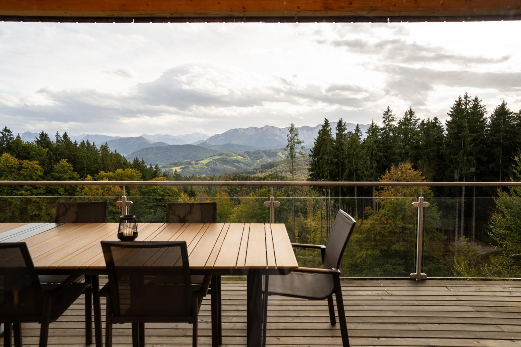 Holzhaus "Zum Schwarz'N" Apartment Aurach am Hongar Bagian luar foto